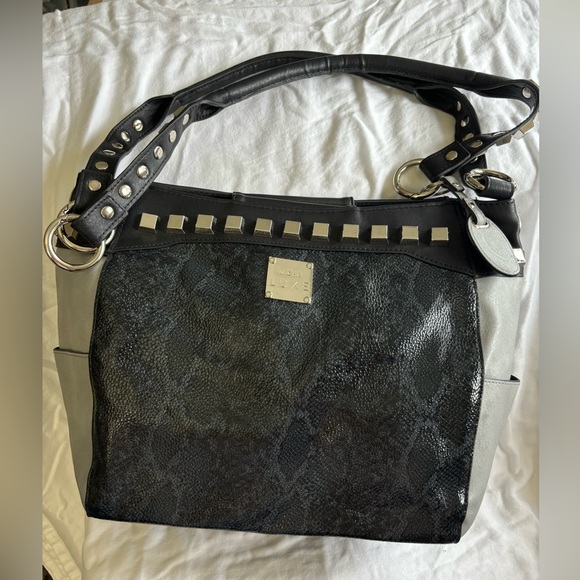 Calgary Luxe Demi Shell RARE!! - Picture 3 of 10